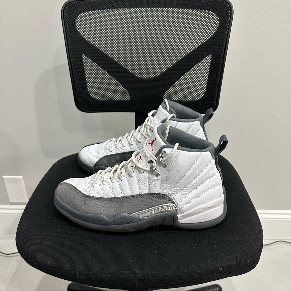 Jordan Athletic Shoes White and Gray